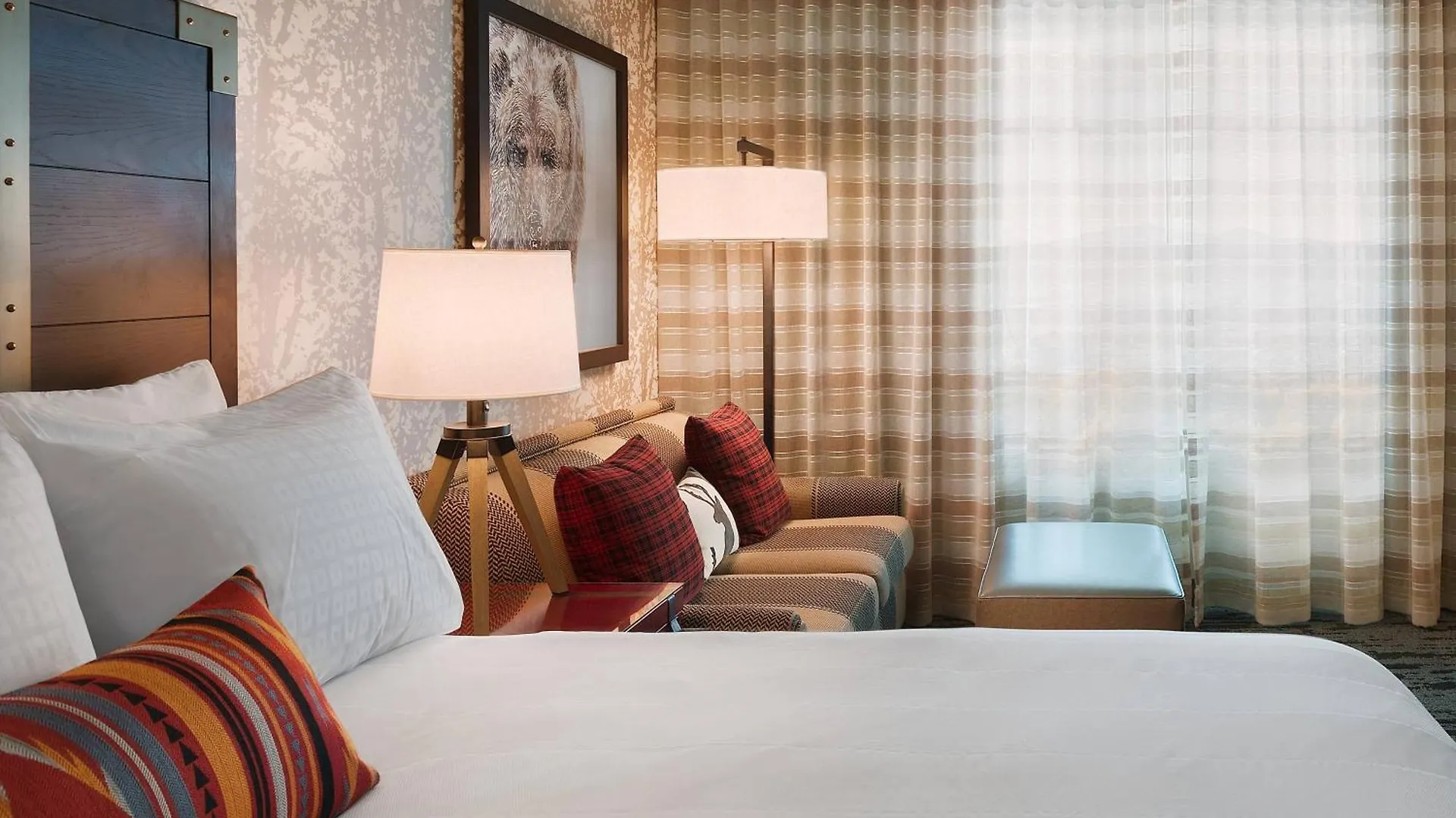 Hotel Gaylord Rockies Resort & Convention Center Aurora