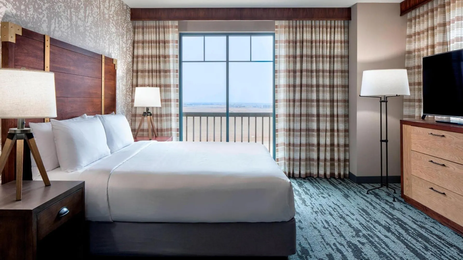 Gaylord Rockies Resort & Convention Center Aurora 4*,